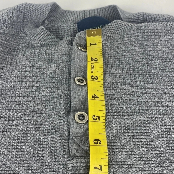 2/$25 Gray cotton waffle knit button up long sleeve sweater sz medium - Picture 4 of 9